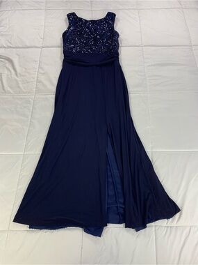 Pre loved CINDY dress womens size M